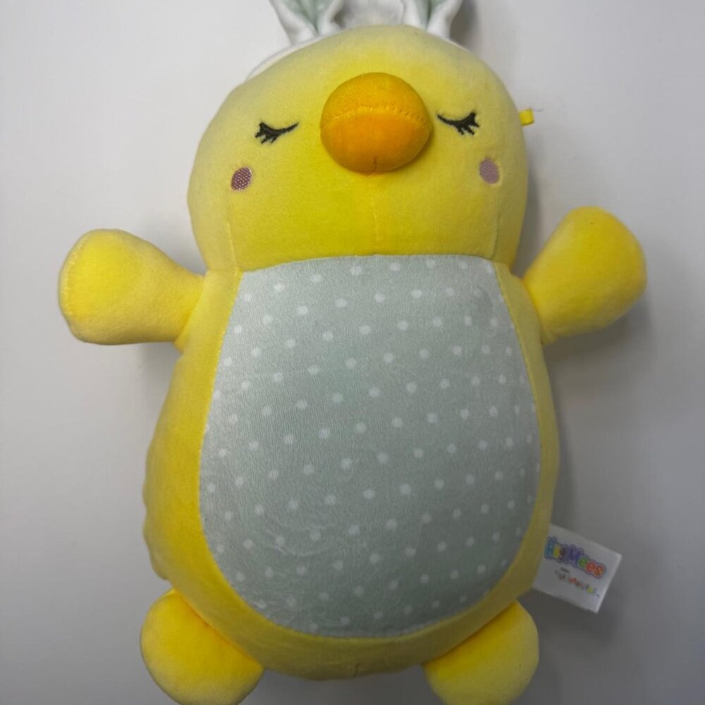 Squishmallows Aimee The Yellow Chick Hugmee Plush Toy - Picture 3 of 5